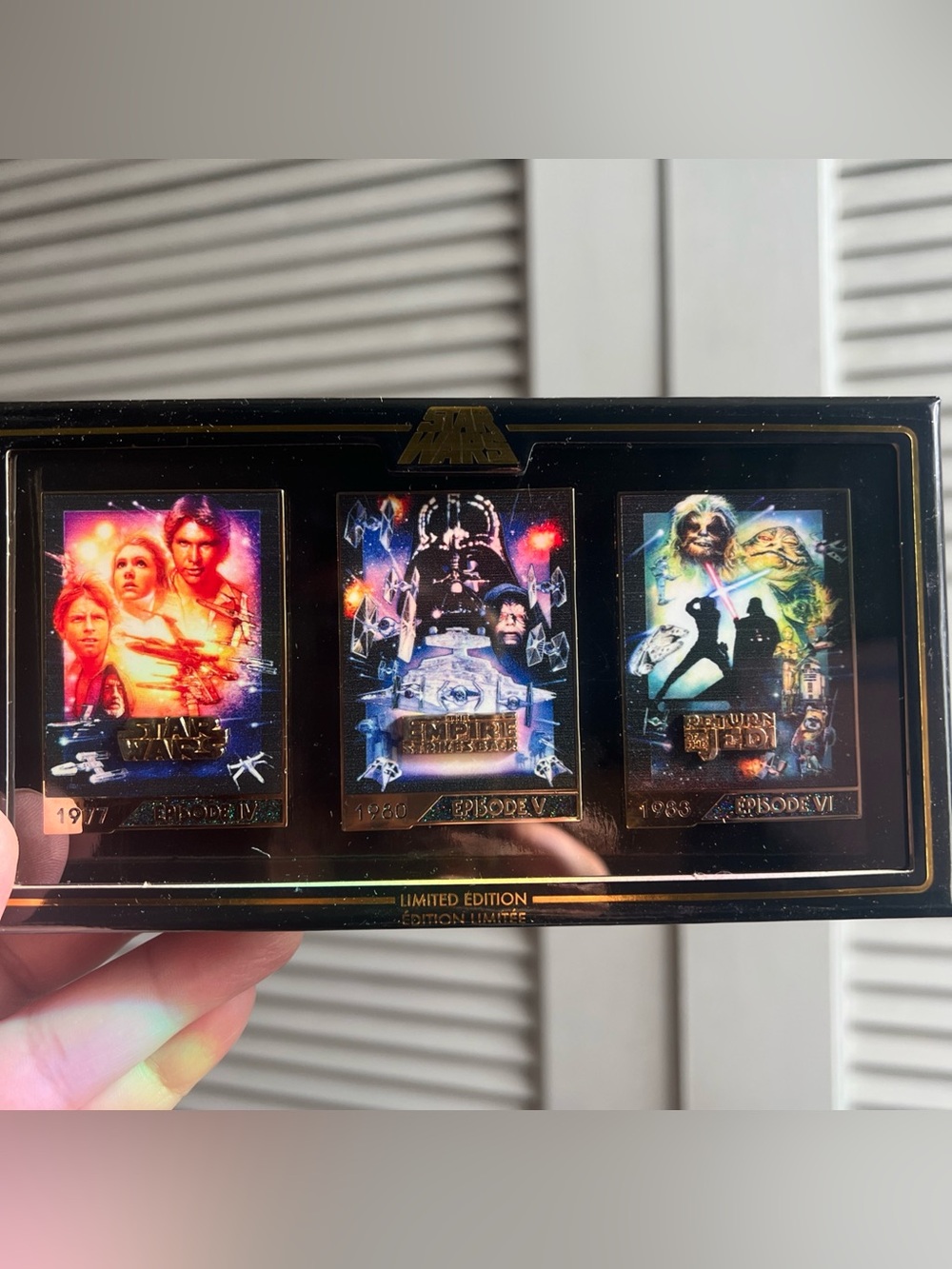 2001 Limited Ed Poster Star Wars Trilogy Collectible Pin Set MINT condition